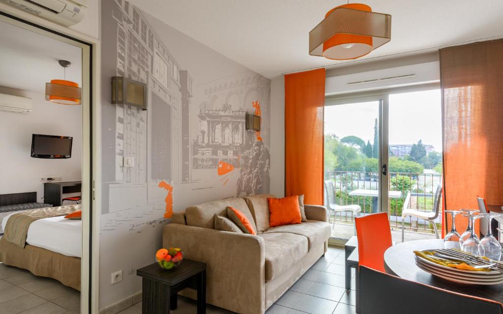 Lagrange Aparthotel Montpellier Millénaire 3* appart-hôtel avec piscine extérieure chauffée